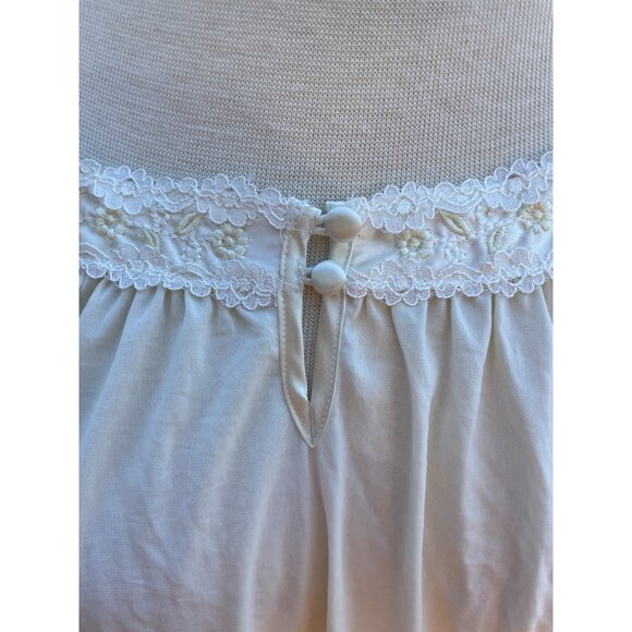 Miss Elaine Silk Essence Cream Nightgown M Lace Trim Nylon Short Sleeves Made In - Picture 3 of 13